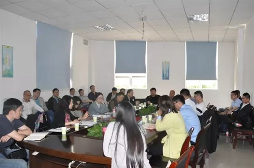 “戮力同心 砥礪前行”華俄激光2017第一季度營(yíng)銷(xiāo)大會(huì)圓滿(mǎn)召開(kāi)