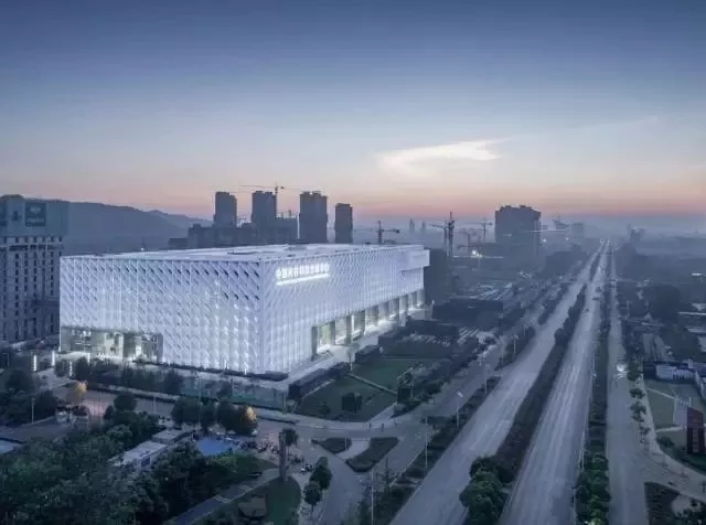 華俄激光將隆重亮相2017武漢光博會，邀您共享光電盛宴